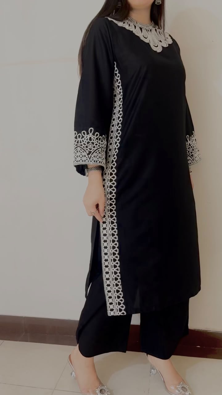 Maria Embroidered 2pc