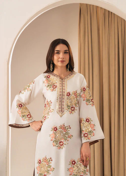 ALAYA EMBROIDERED 2PC