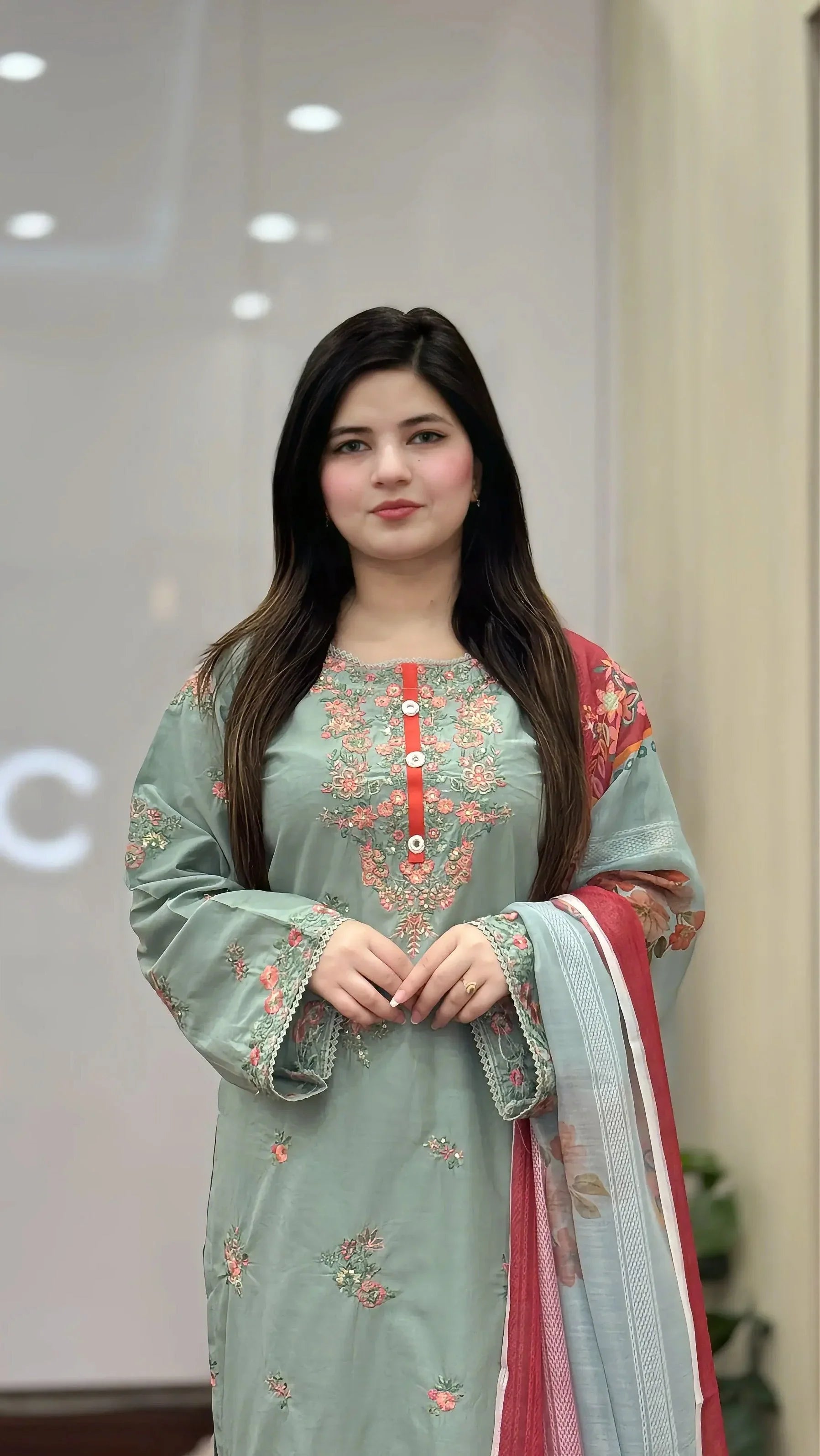 Embroidered Lawn 3Pc