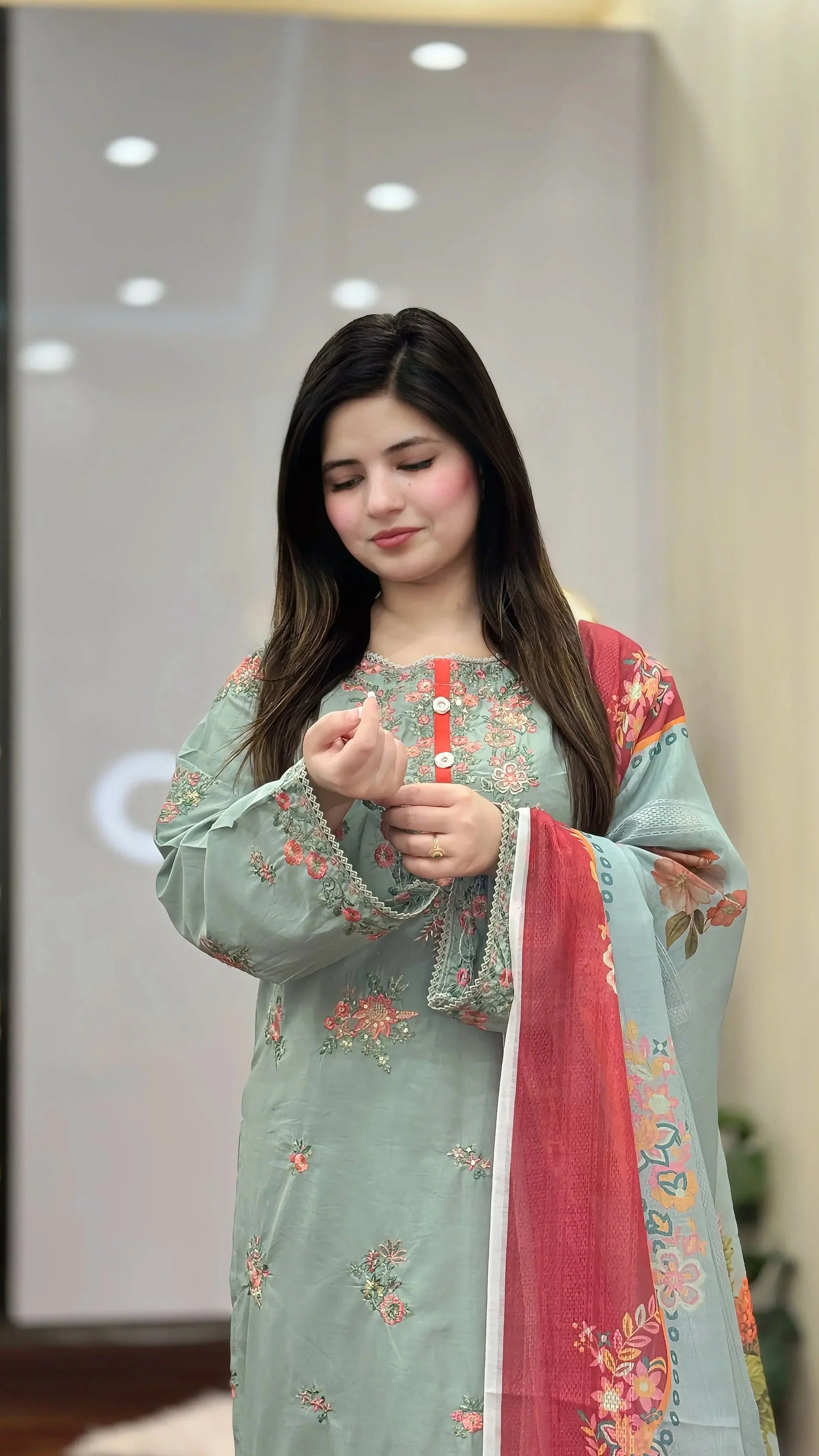 Embroidered Lawn 3Pc