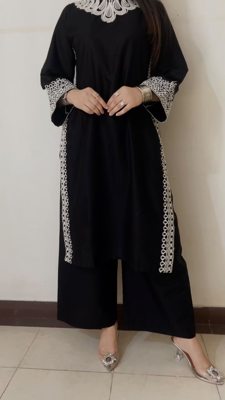 Maria Embroidered 2pc